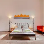 Pal's Mini Hostal