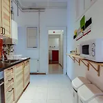 Pal's Mini אכסניה *