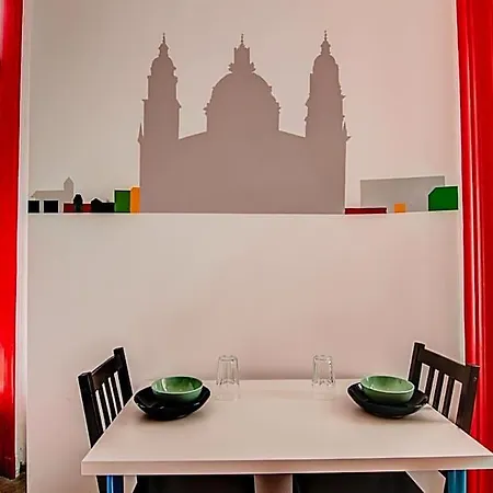 Pal's Mini Budapest
